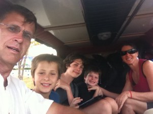 awe-in-tut-tut-in-thailand