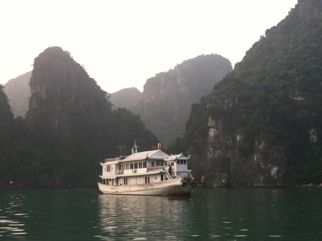 Vietna overnight cruise